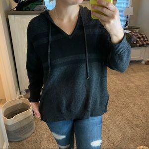 Cute American Eagle sweater!